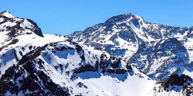 石家庄手工艺品探秘：秸秆与陶土的本土艺术新生